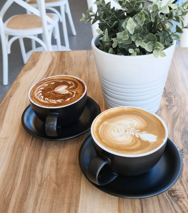 Comment your go-to coffee below 👇
.
.
.
#coffeeart #latteart #coffeelover #sydneycoffee #coffeeaustralia #shirecoffee #fortheloveofcoffee #cuppacoffee #cuppatimes #sydneycafe #coffeeartists #coffeeartgram #coffeeartporn #coffeeartistry